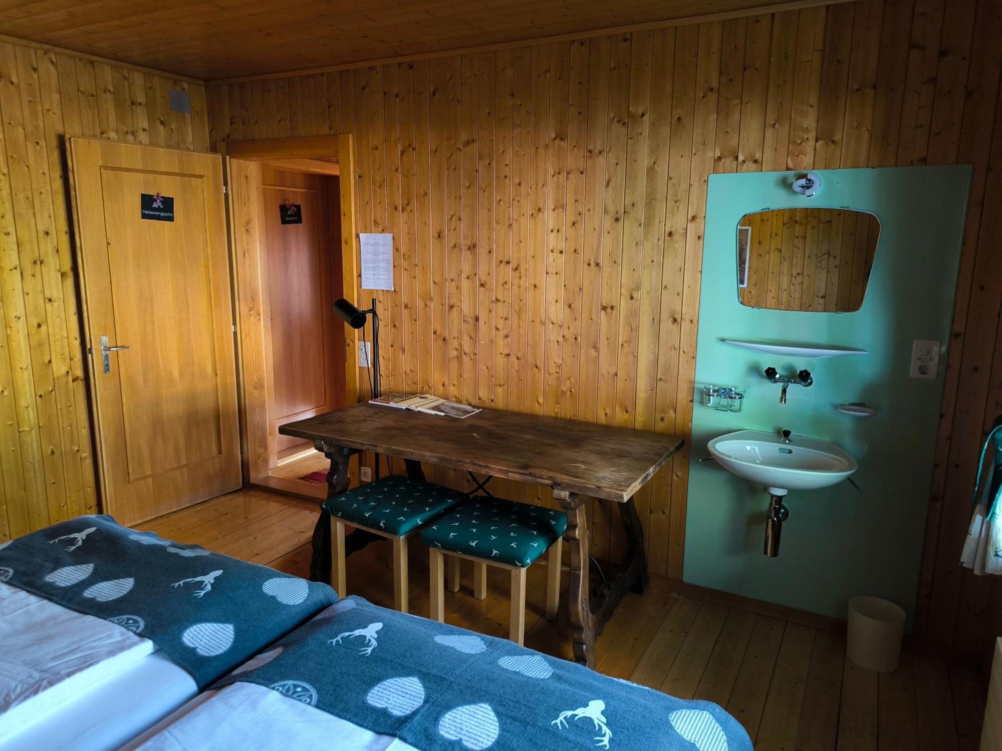 Berggasthaus Matu Triesenberg ภายนอก รูปภาพ