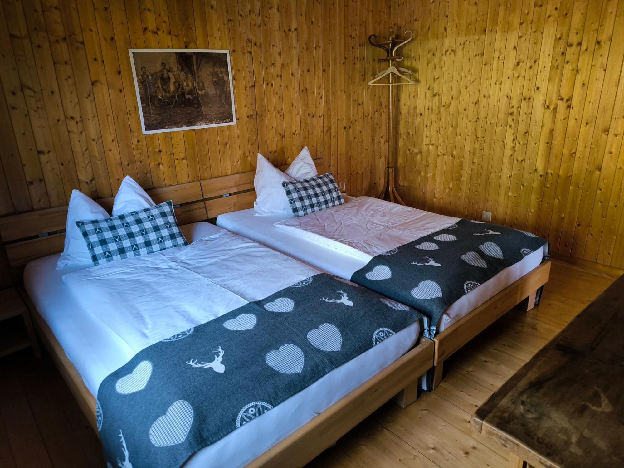 Berggasthaus Matu Triesenberg ภายนอก รูปภาพ